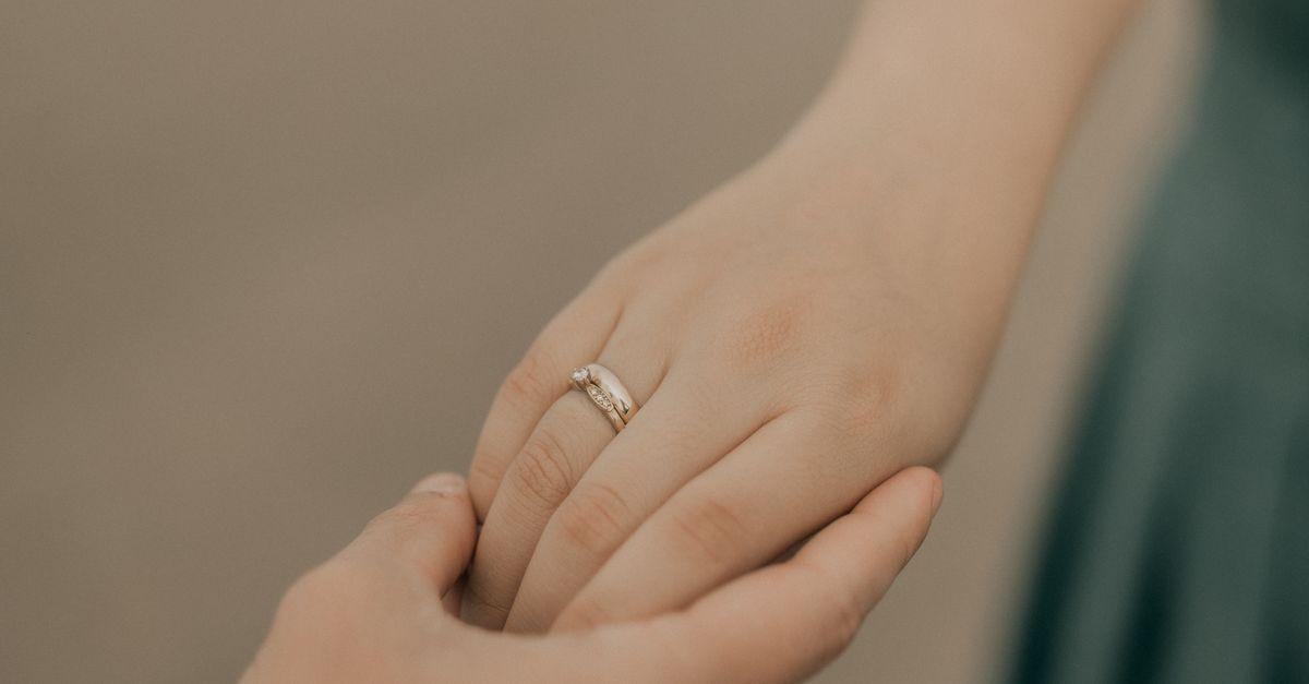 Choosing Aquamarine for a Fresh Take on Engagementring Styles