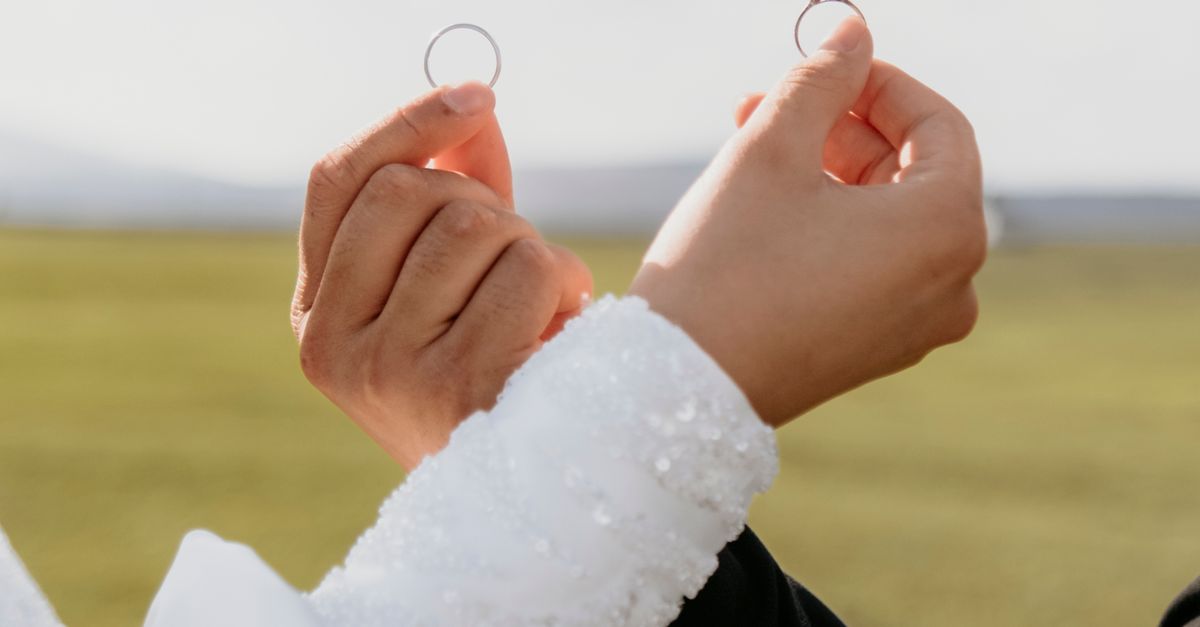 Exploring the Timeless Appeal of Pearls in Custom Designs