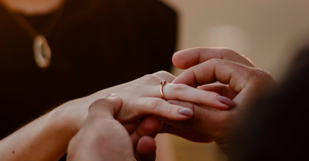 Navigating Brisbane's Engagement Ring Retail Landscape